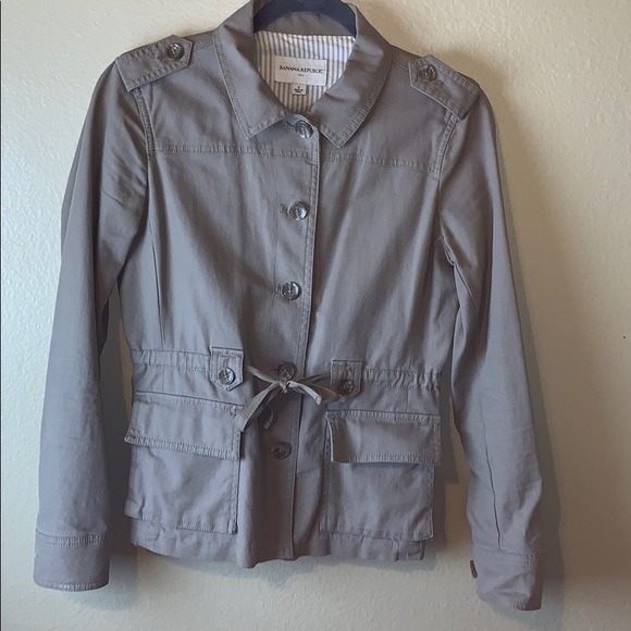 Banana Republic Jackets & Blazers - Women’s Banana Republic khaki utility jacket sz S